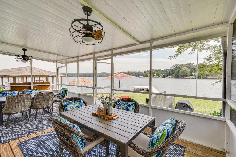 Lake Martin Retreat w/ Private Dock & Boat Launch - B&B Dadeville