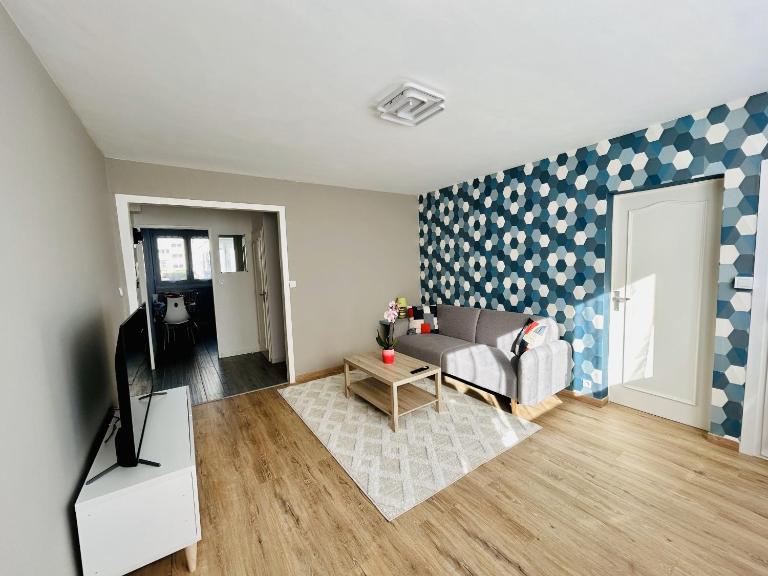 Le Cosy, Appartement Chaleureux 2 chambres - Chambres d'hôtes La Talaudière
