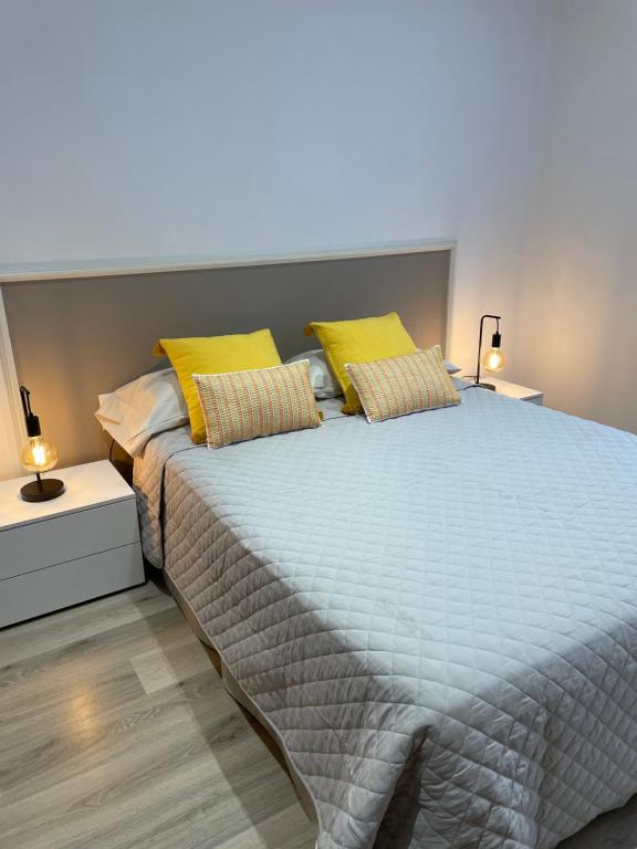 Nice Apartment 2 Bedrooms Well Connected - B&B Cornellà de Llobregat