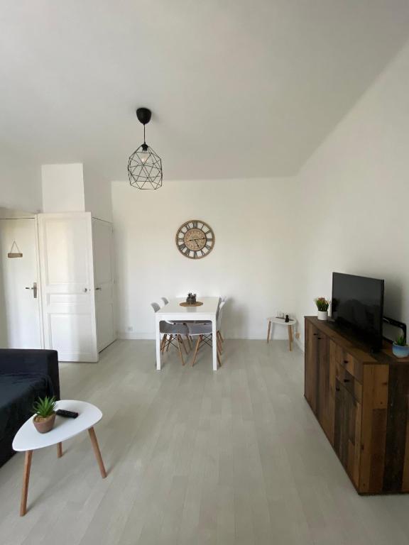 Grand deux pièces au pied du parc du château - Chambres d'hôtes Bagnoles-de-l'Orne