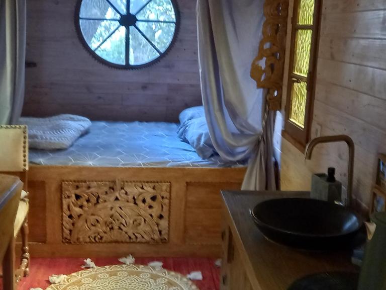 La roulotte du petit paradis - Chambres d'hôtes Saint-Rémy-de-Provence