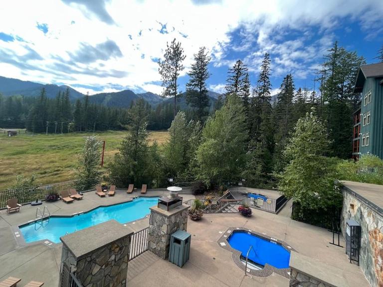 Snow Creek Lodge by StayIn - B&B Fernie