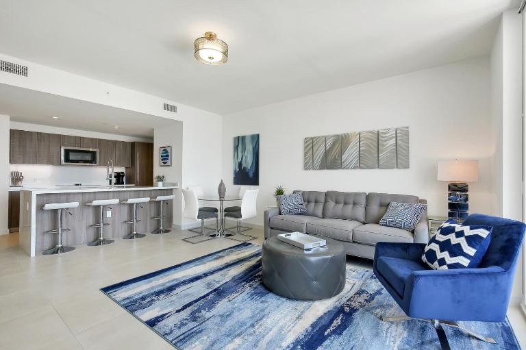 Tiffany Indigo - Rooftop Pool, Gym, Walk to Beach - Ferienwohnung Fort Lauderdale