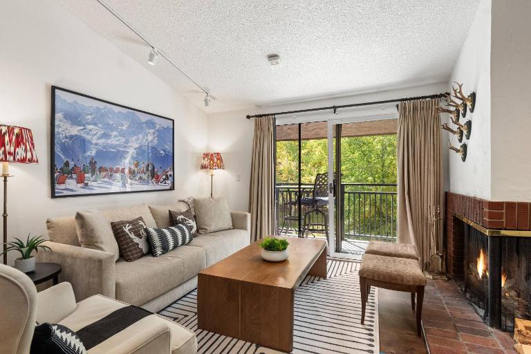 700 Monarch 301 - B&B Aspen