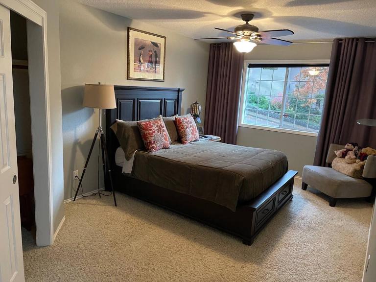 Forest & City Views - Near Portland, Nike & Intel - B&B Beaverton