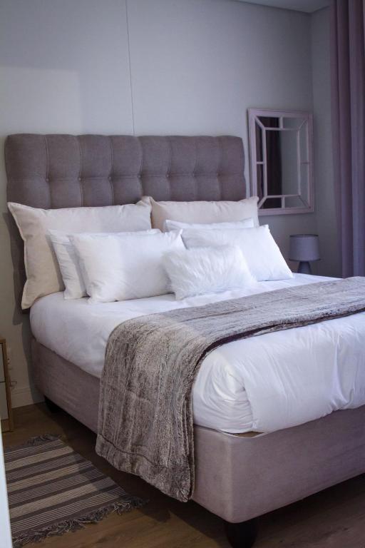 Waterfall Ellipse One bedroom Apartment - Chambres d'hôtes Midrand