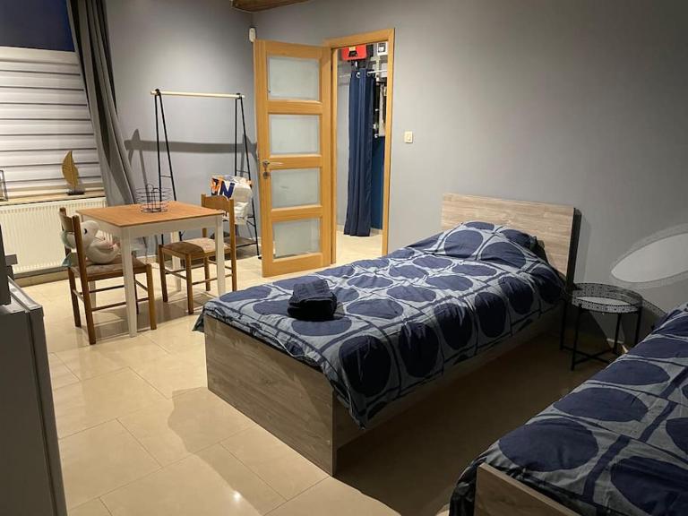 Studio proche de l’aéroport/gare/centre ville - Ferienwohnung Charleroi