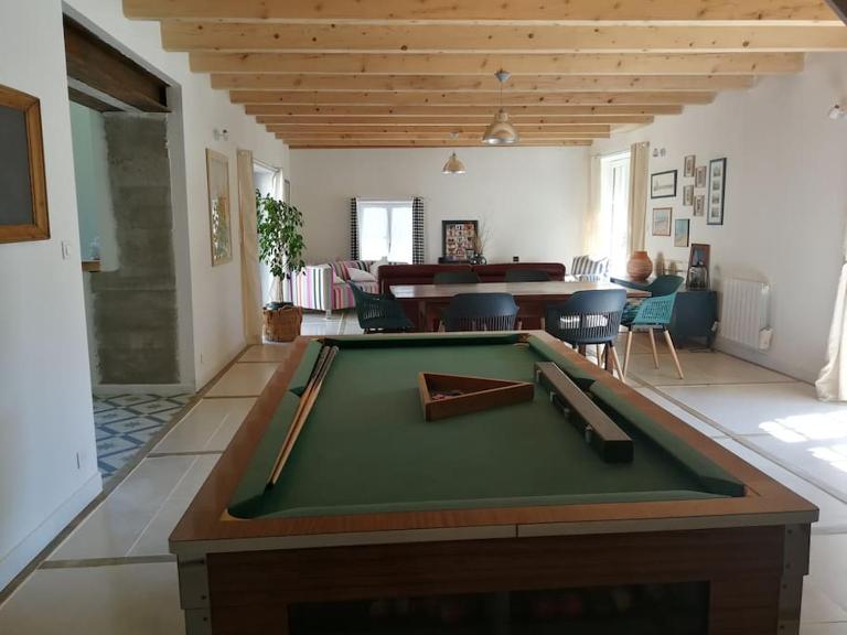 Charmante maison dans joli village - Bed and Breakfast Vouhé