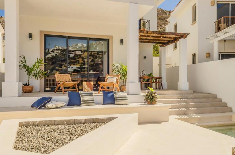 Casa Gallo, Heated Pool, Exclusive Beach & Great Location - B&B Cabo San Lucas