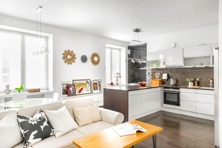 Spacious apt on Tranquil Courtyard - Bed and Breakfast Helsinki