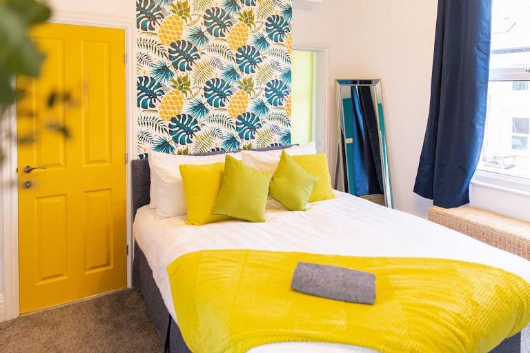 Stunning & Spacious 6BR 10 beds 5min to City - Bed and Breakfast Sheffield