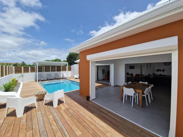 Villa K'araïbes - Saint François - Jusqu'à 6 personnes et 1 bébé - B&B Saint-François