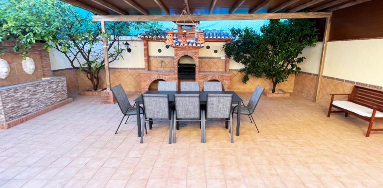 VILLA ROSARIO entre Granada y Sierra Nevada - B&B Zubia