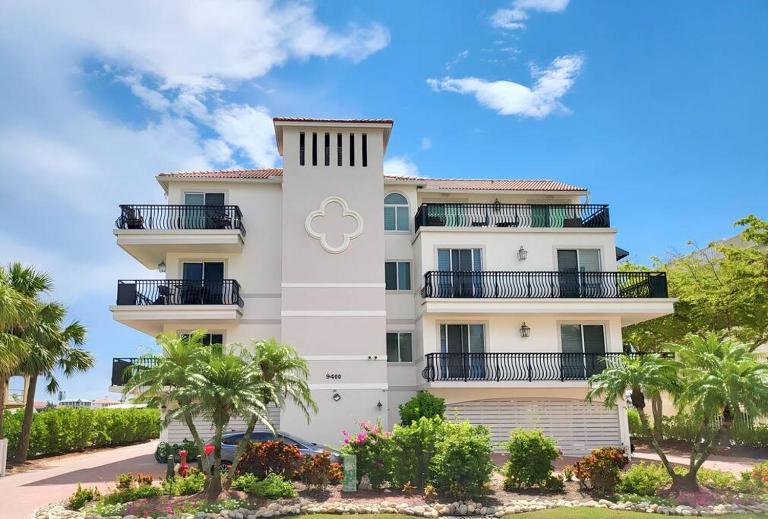 Vanderbilt Beach 3br/3ba condo - B&B Naples