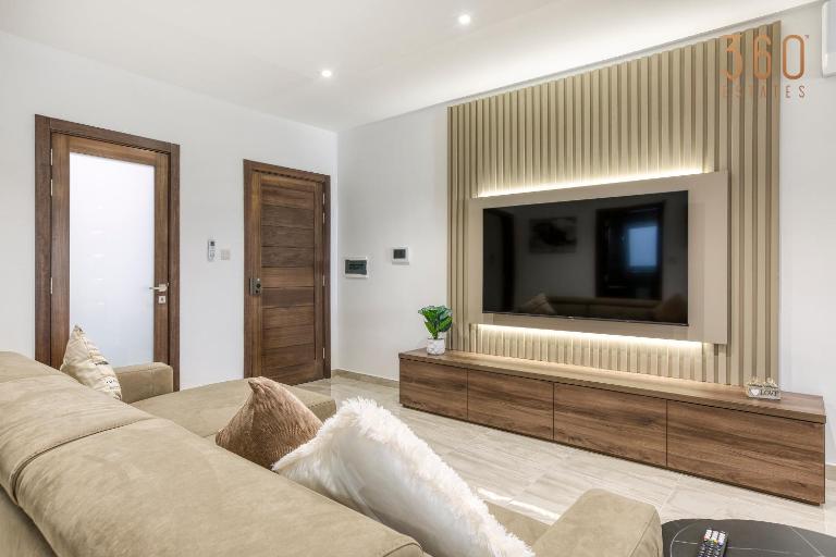 Luxurious, spacious fully equipped home in Swieqi by 360 Estates - B&B Swieqi