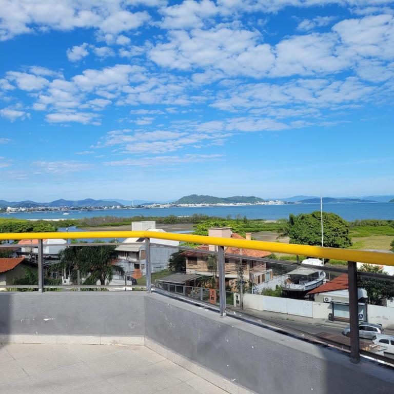 Ape frente praia Ponta das Canas/3min Canasvieiras - Ferienwohnung Florianópolis