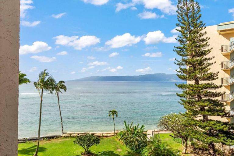 Royal Kahana 505- Amazing 5th floor Oceanview studio - B&B Kahana