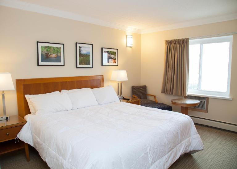 Twin Pine Inn & Suites - B&B Hinton