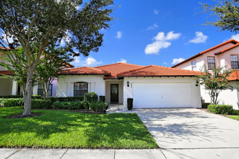 Magic on Magnolia - Private Family Villa with Pool - Sleeps 8 - Near Disney - B&B Orlando