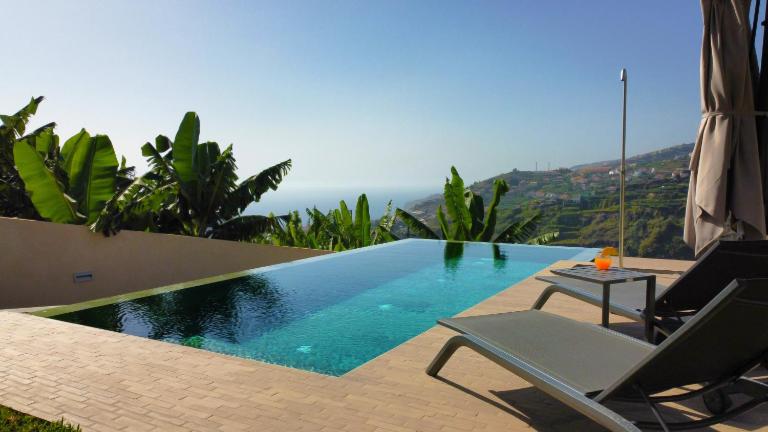 Serenity Valley Escape by LovelyStay - B&B Ribeira Brava
