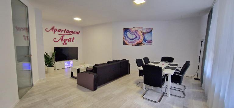 Apartament Agat - Ferienwohnung Lwówek Śląski