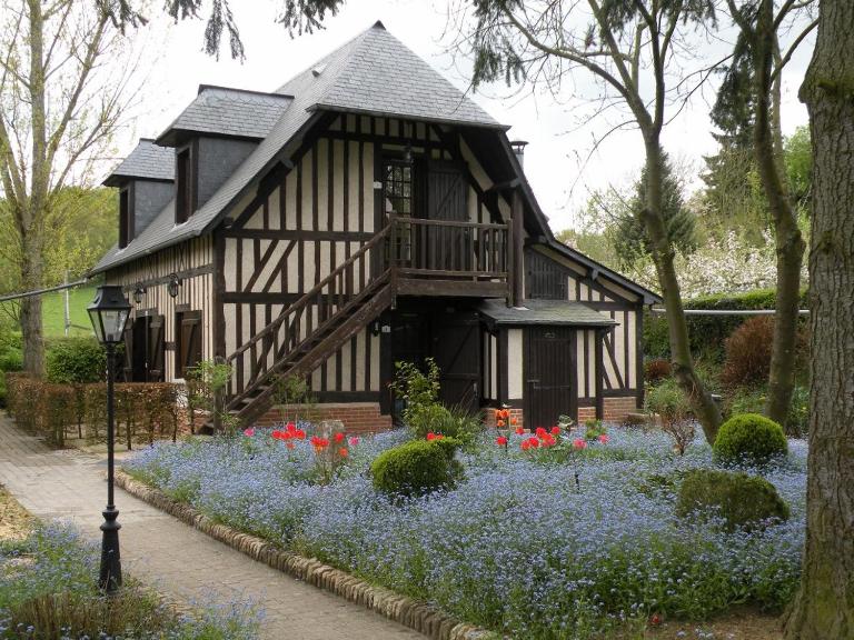 AUBERGE DU VAL AU CESNE - B&B Croix-Mare