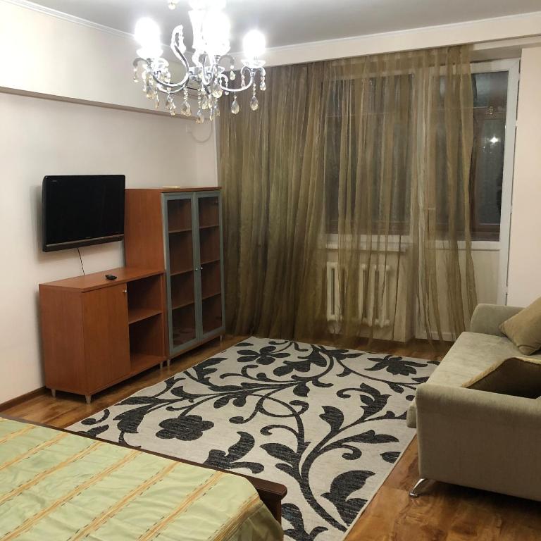 Уютная квартира в удобном месте-Cozy apartment near the historical center - B&B Almaty