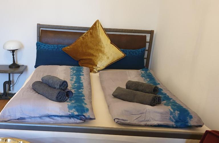 Exklusive 3-Zimmer-Wohnung, 2 Ebenen, Messe, Zentrum, 67 m2 - Chambres d'hôtes Brême