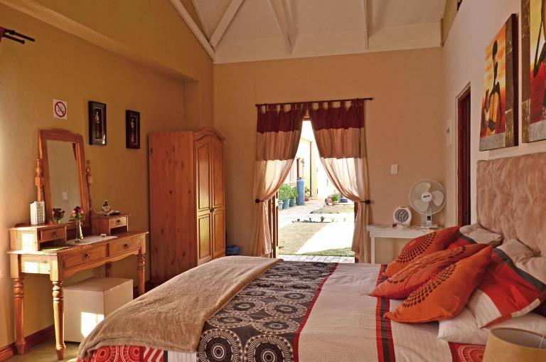 Hartley Manor Guest House - Bed and Breakfast Muldersdrift
