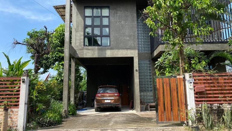 Modern Loft Style - Ferienwohnung Nakhon Phanom