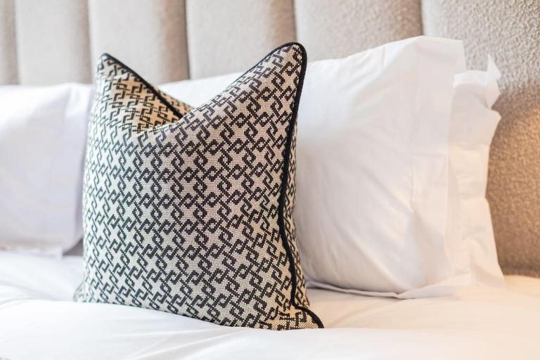 Luxurious 4-Bed Holiday Retreat - B&B Finchley