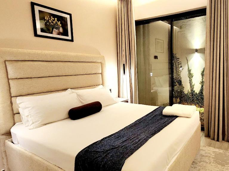 InstaHomes by Tru - Garden Suites - B&B Blantyre