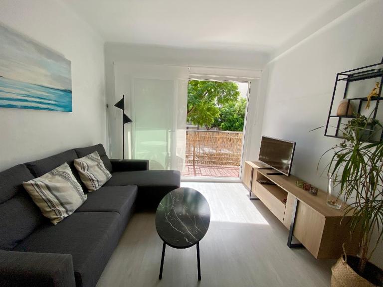 SUNNY APARTMENT NEAR THE BEACH. - B&B Rincón de la Victoria
