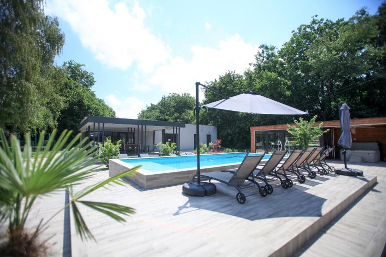 Mohácsi Wellness Vendégház és Lovasklub - B&B Mohács
