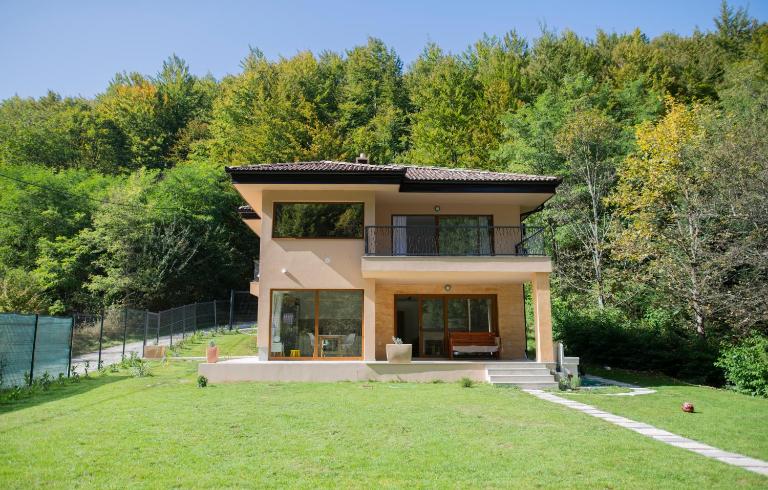 Villa Rivus - Private Family Retreat near Sarajevo - Bed and Breakfast Sarajevo