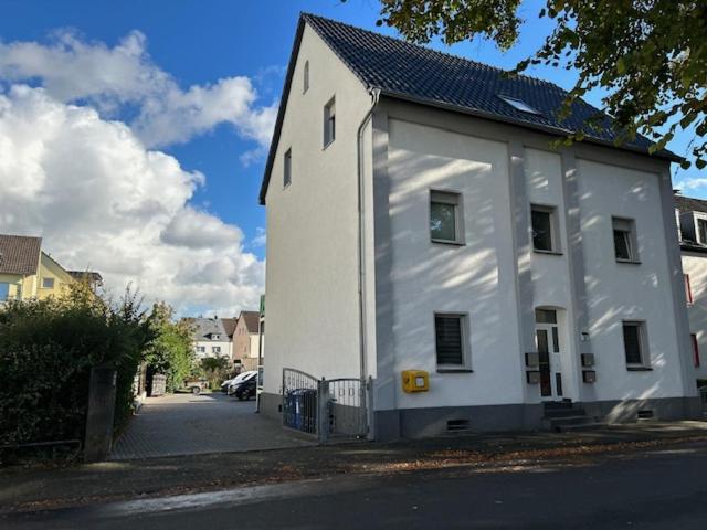 Rheinischer Hof Appartements - Chambres d'hôtes Leverkusen