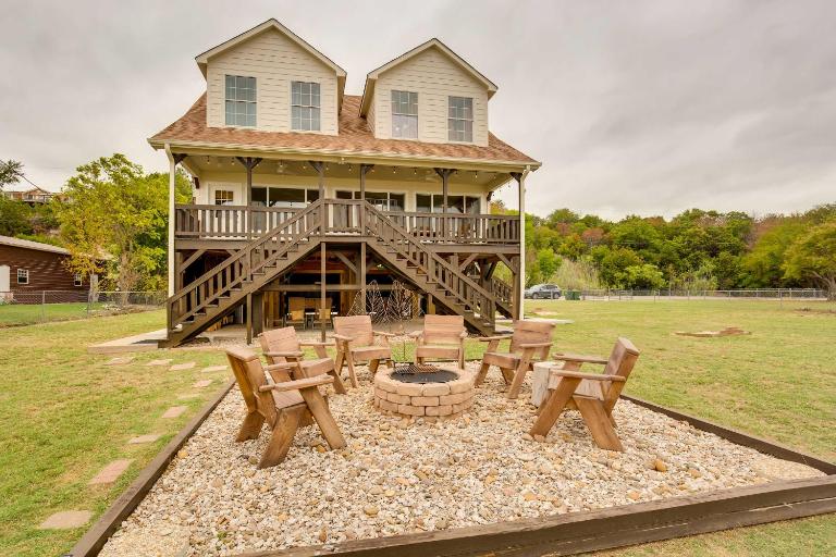 Lake Granbury Fishing Escape w/ Dock & Kayaks! - B&B Granbury