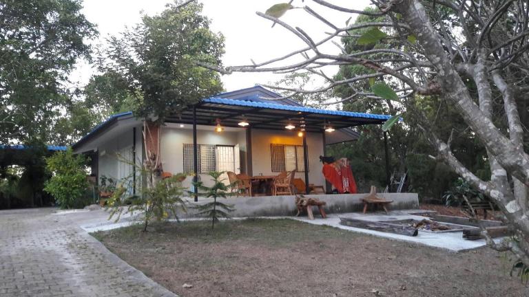 สวนสน โฮมสเตย์ - B&B Mae Hong Son