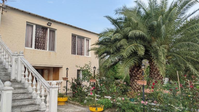 House - Kutaisi International Airport 15 Minutes- Quiet cozy house with parking - B&B Samtredia