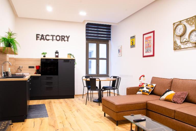 Toffee House by HAPPYHOSTORINO - B&B Turin
