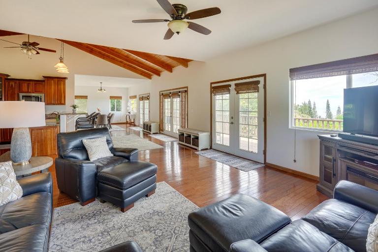 Hawaiian Retreat w/ Ocean Views in Captain Cook! - B&B Pāpā Bay Estates