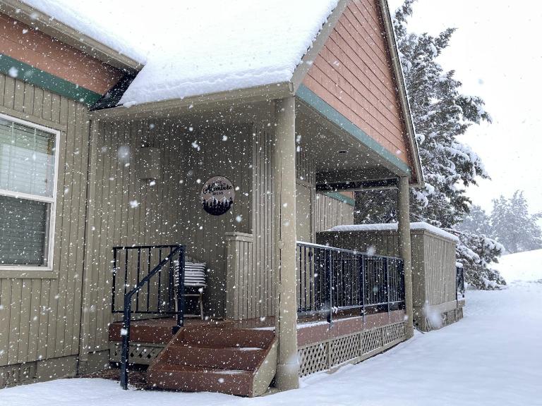 Juniper Ridge Chalet at Eagle Crest Resort - B&B Redmond