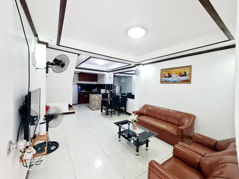 Calapan Transient House Acacia L37 - Ferienwohnung Calapan City