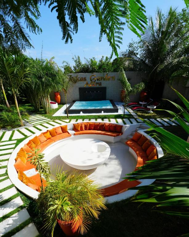 Lukas Garden Accra with Pool, Jacuzzi & Gym - B&B Accra