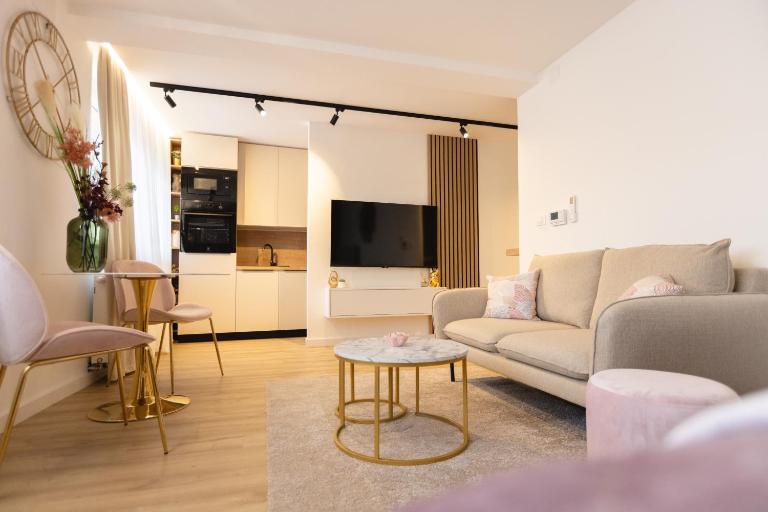 Soho Boutique Apartman - Bed and Breakfast Požega