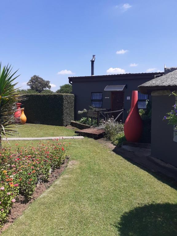 Rustic red - Bed and Breakfast Benoni