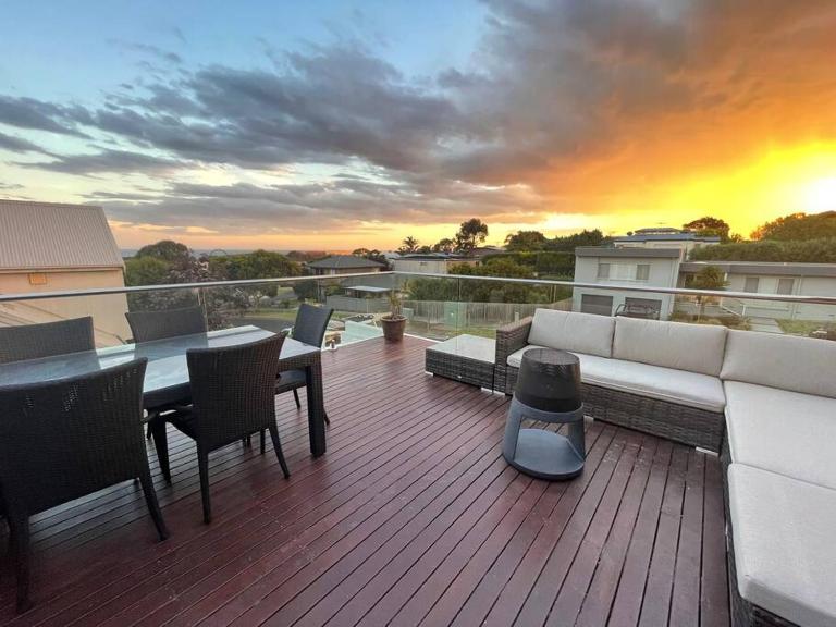 Great Ocean Views Torquay - Bed and Breakfast Torquay
