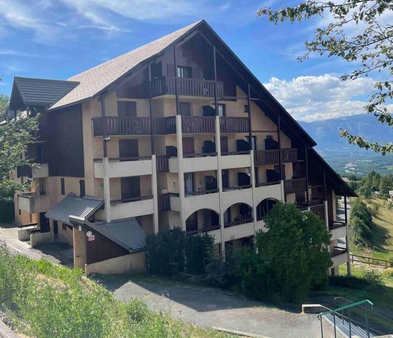 Studio confortable et chaleureux, vue magnifique - Ferienwohnung Saint-Léger-les-Mélèzes