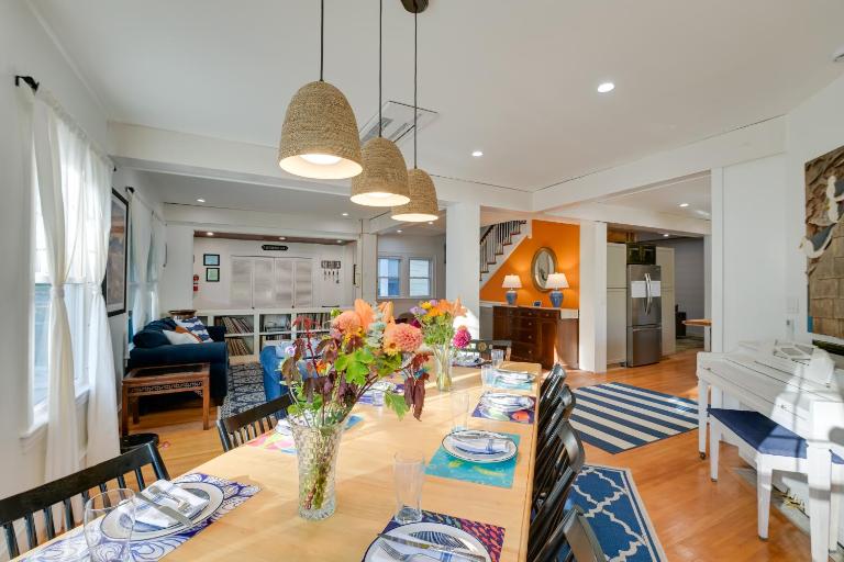 Historic Bar Harbor Home ~ 2 Blocks to Main St! - Ferienwohnung Bar Harbor