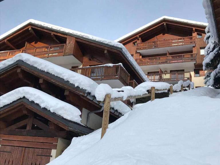 Appartement lumineux 2 chambres, parking, terrasse, proche commerces et pistes à Arêches-Beaufort - FR-1-342-226 - B&B Beaufort